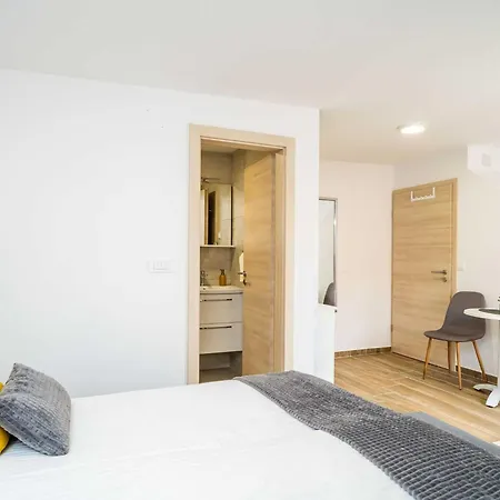 Argenta Apartment